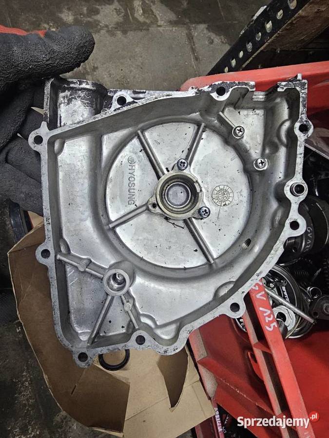 Hyosung GV 125 pokrywa lewa kapa zapłonu Jelenia Góra