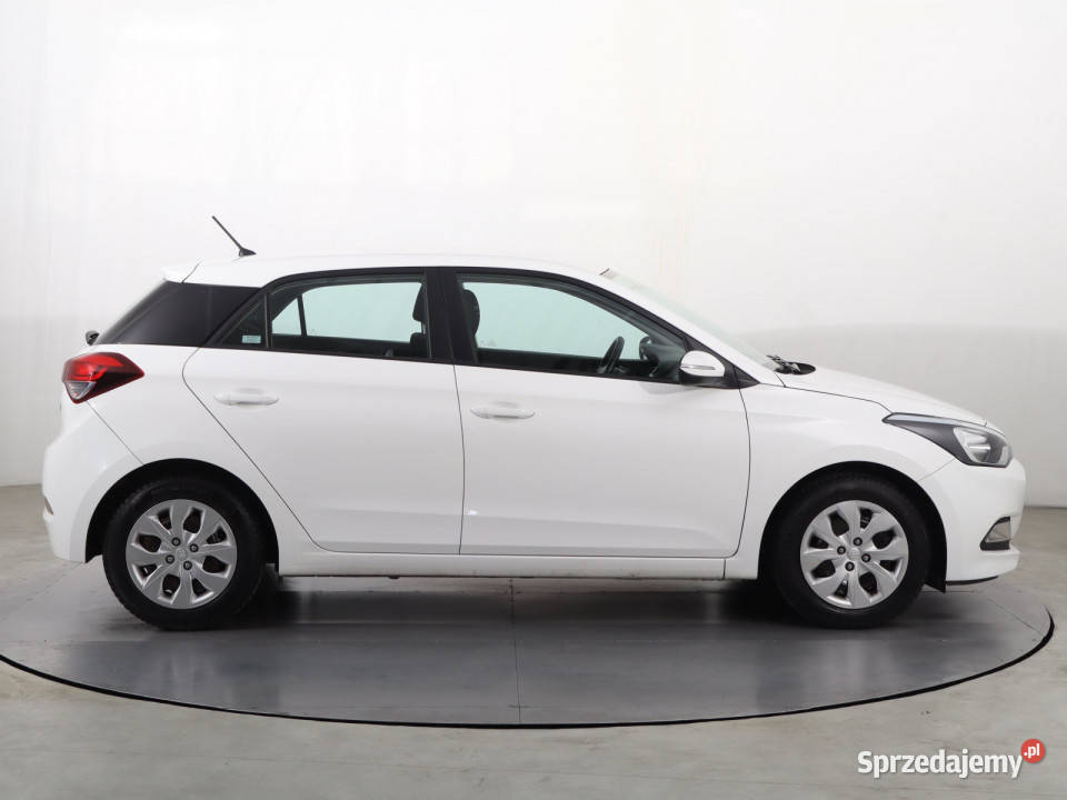 Hyundai i20 12 ASR (kontrola trakcji)