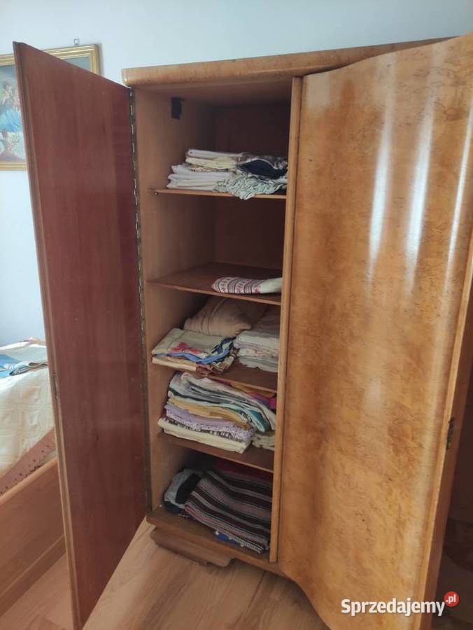 Duża szafa trzydrzwiowa z okresu międzywojennego Słupsk sprzedam