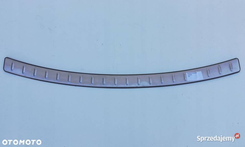 LISTWA OZDOBNA PASA TYŁ INFINITI QX70 FX35 FX37