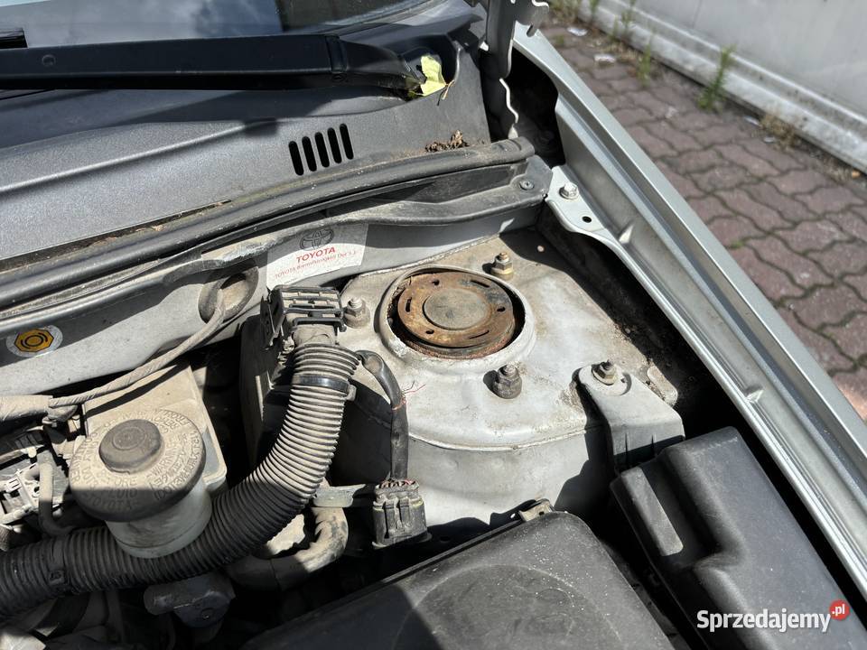 Corolla Kombi z gazem jeździ lepiej wygląda nieuszkodzony Kampinos
