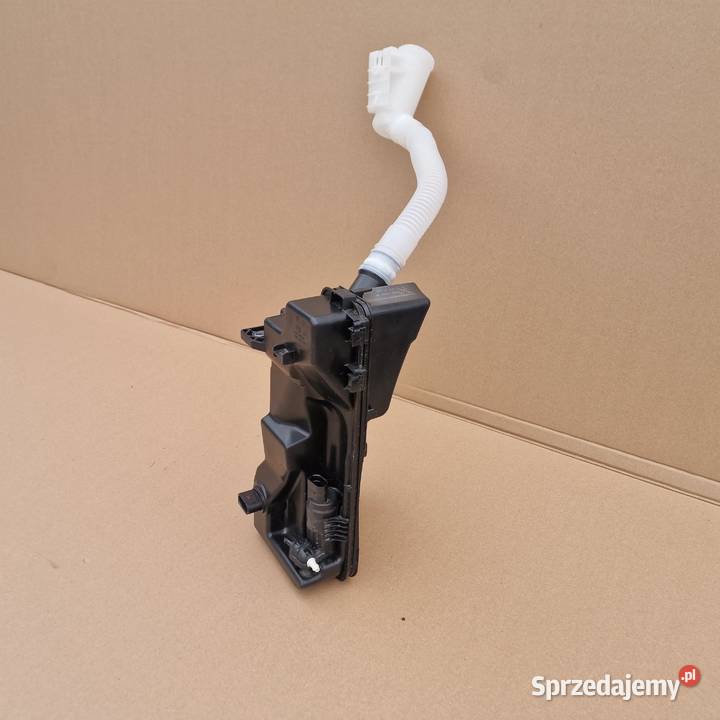 VW ID3 SKODAA FORD CAPRI ZBIORNIK SPRYSKIWACZYA Bieleń