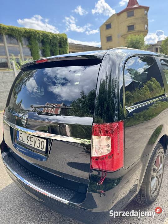 Lancia Voyager 28 Multijet 16v Platinum nieuszkodzony łódzkie Łódź