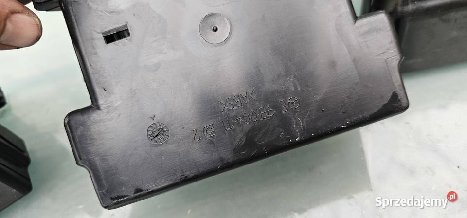 Schowek podłokietnika mercedes w210 elegance Rok produkcji 1998 sprzedam