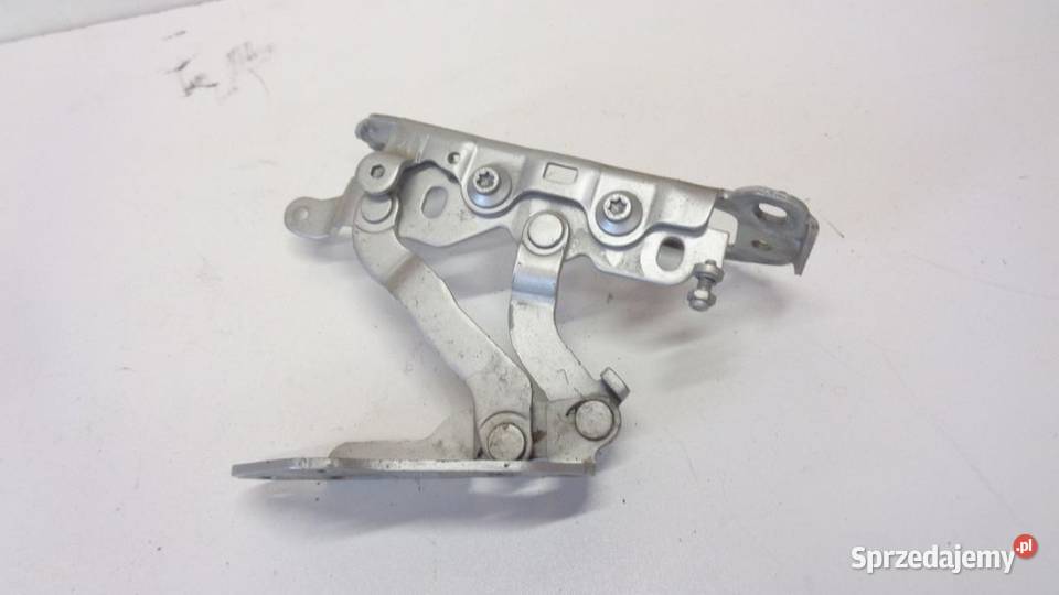 ZAWIAS MASKI LEWY PRZÓD MERCEDES CKLASA W204 osobowe Rakoniewice sprzedam