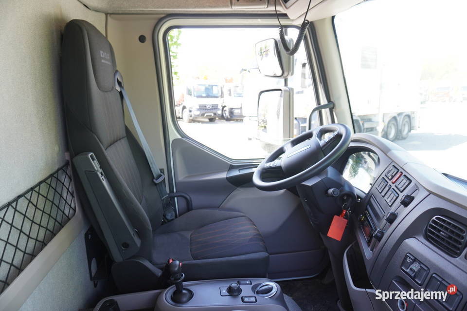 DAF LF 12210 kontener 18 palet z windą 50 małopolskie Kraków