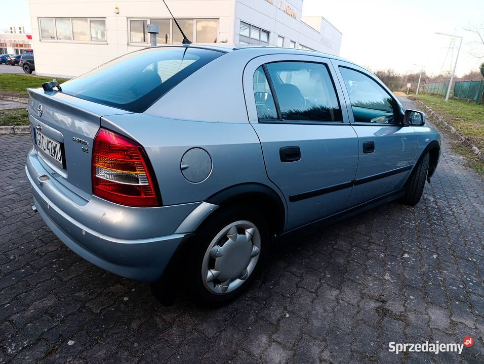 Opel Astra 14 przebieg 152 sprzedam