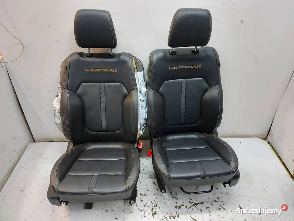 Ford Ranger VI 6 Fotele kanapa Wildtruck