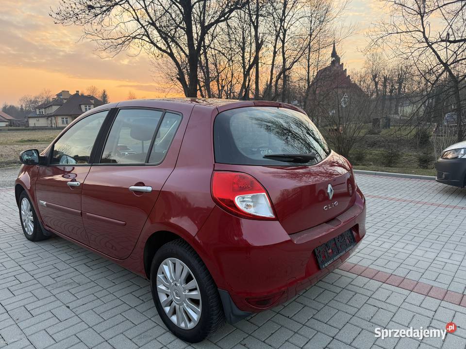 REANULT CLIO 12 75 BENZYNA STAN Clio