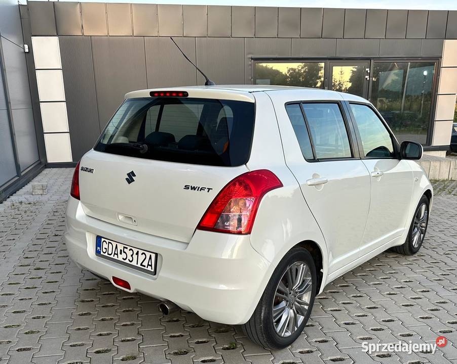 SUZUKI SWIFT 13 NIEZAWODNY ZADBANY BOGATA WERSJA Samochody osobowe