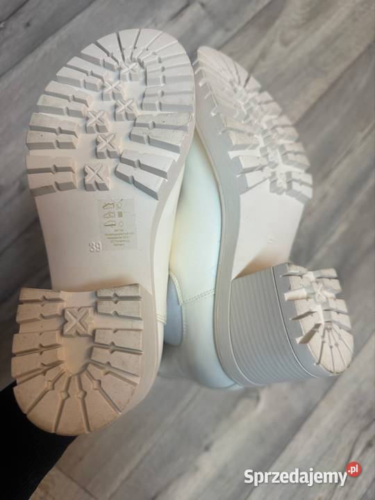 39 Rainbow Kremowe botki kowbojki nowe Kraków