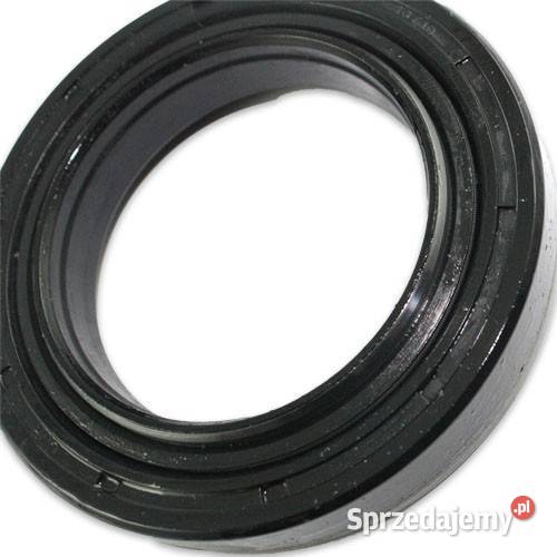 Uszczelnienie osi tylnej KUBOTA L1 CRR 58901619