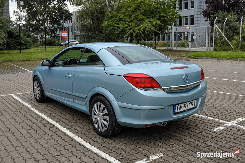 Opel Astra 16 2009r Lift Cabrio Bezwypadkowy dolnośląskie Wrocław