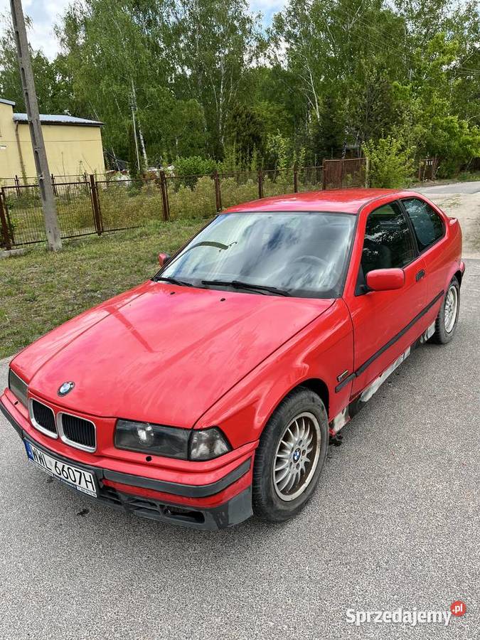 Bmw E36 automat compact fajna baza do renowacji Rok produkcji 1994 sprzedam
