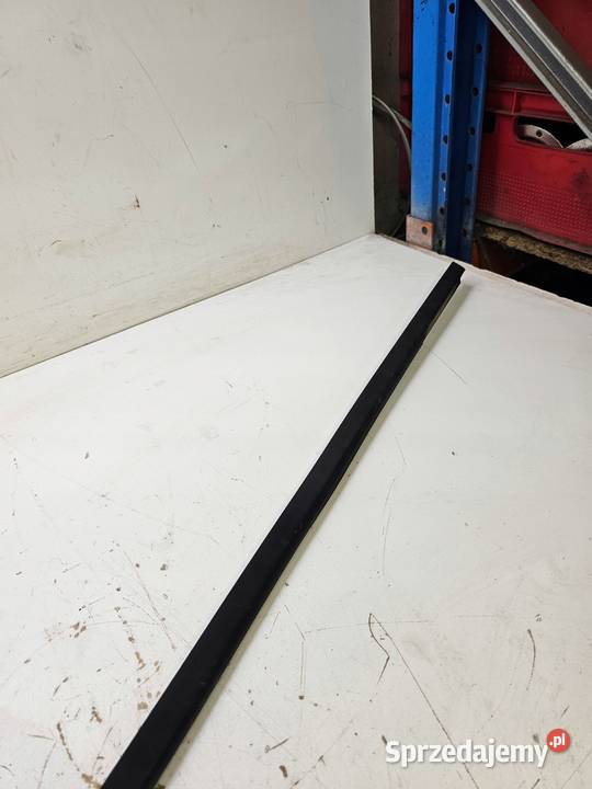 LISTWA DRZWI LEWY PRZÓD AUDI Q3 F3 83A837447A Przystajń