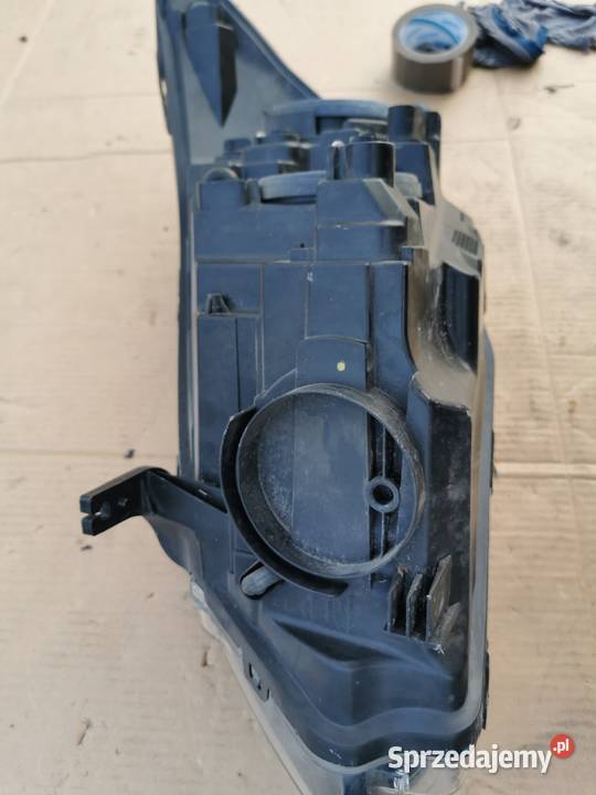 Lampa przód prawa ford Transit custom 1317 Sieraków