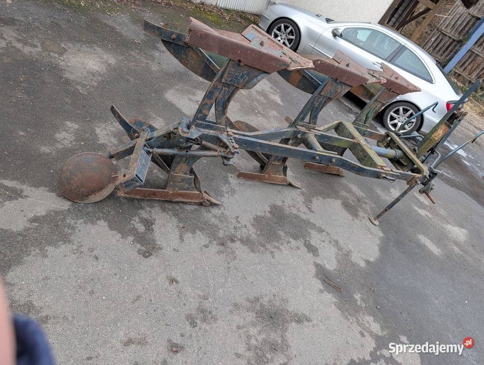 Pług 3 skibowy obrotowy nieuszkodzony Radoszyce