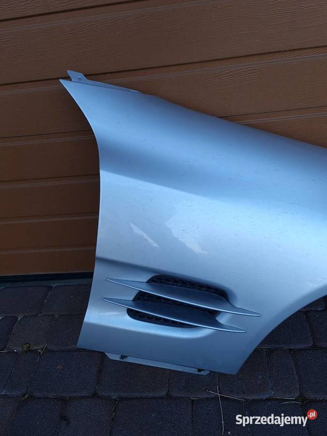 Błotnik prawy przód Mercedes SL 500 R230 srebrny Wolsztyn