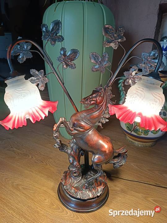Lampa stołowa z figurą konia Lipno