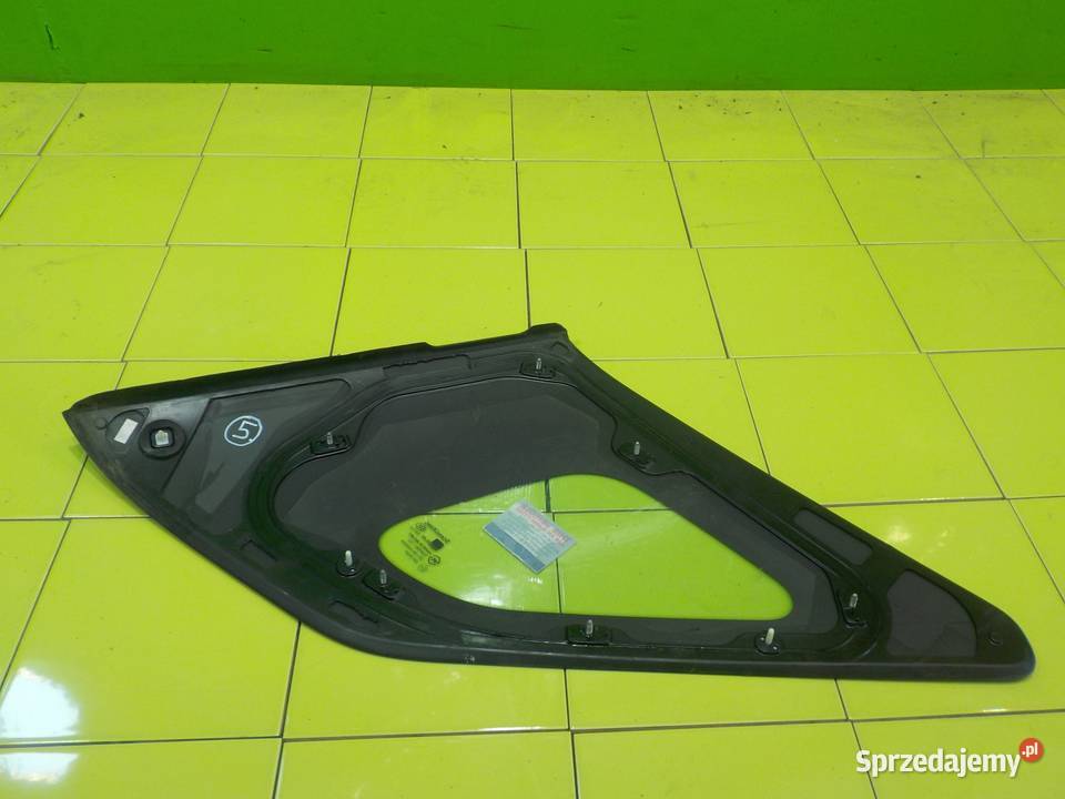 SSANGYONG RODIUS II TURISMO 20 B 14r szyba Suków