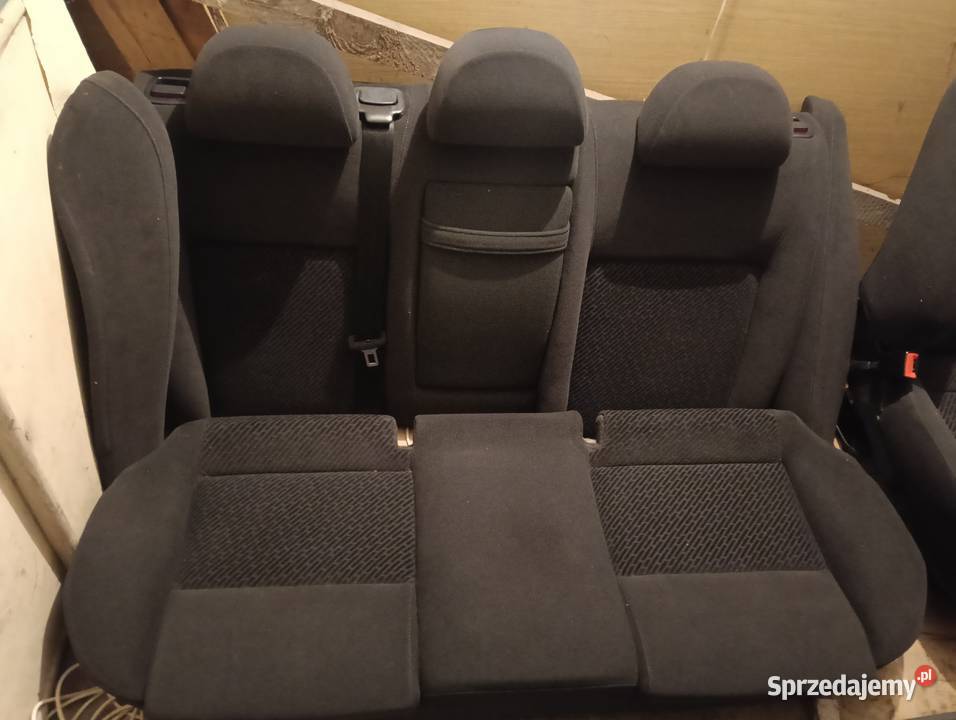 Sprzedam fotele z kanapa z superb 1 Motoryzacja Włodawa