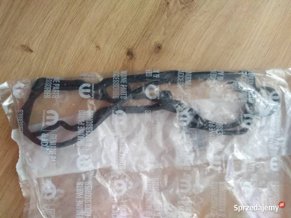 Uszczelka pokrywa zaworów Citroen 12 THP sprzedam