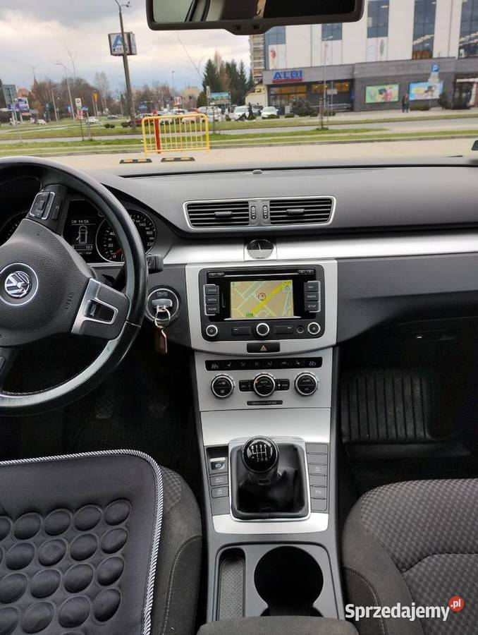 sprzedam VW PassatB7 2014 diesel srebny kombi 140KM Jelenia Góra
