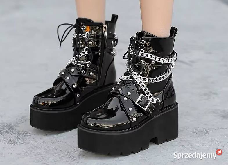 Botki wiązane czarne z łańcuchem 3542 sprzedam