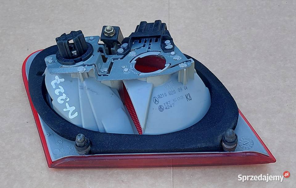 LAMPA LEWY TYŁ TYLNA MERCEDES E W210 A2108200964 dolnośląskie Mielęcin
