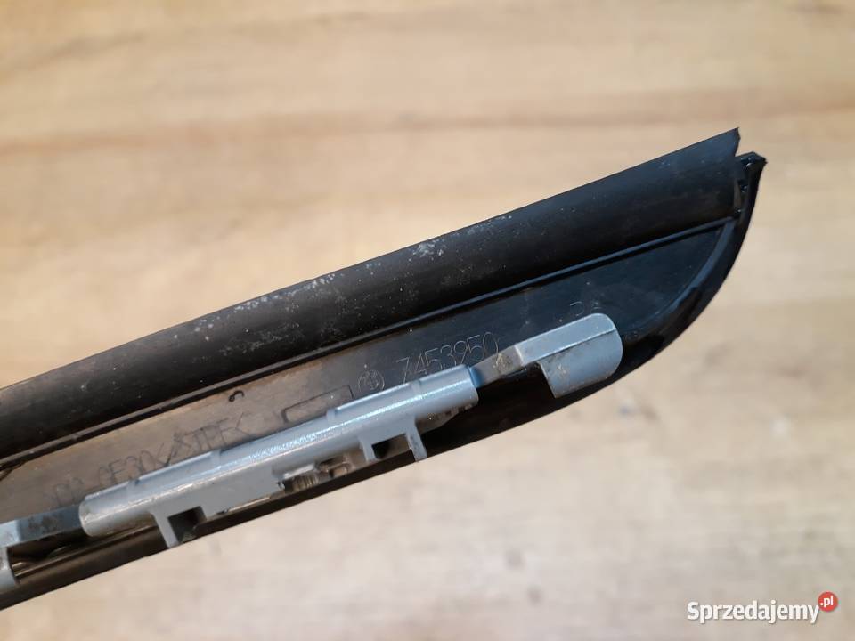 BMW 1 F40 LISTWA LEWA SZYBY CZOŁOWEJ 7453950 osobowe Międzychód