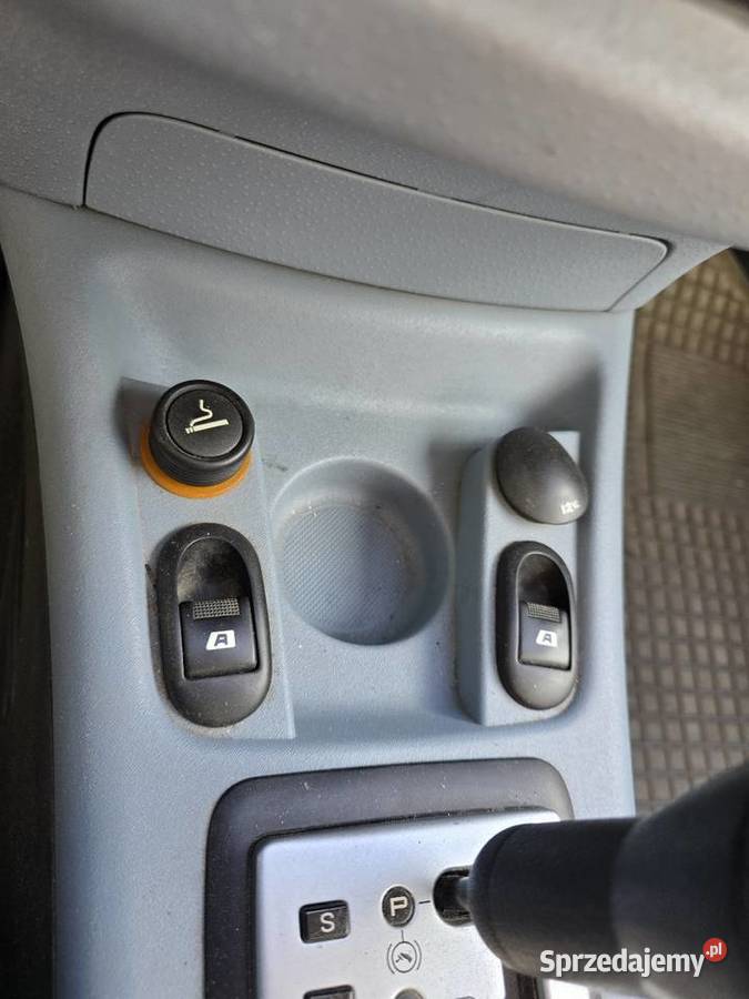 Citroen C3 14 benzyna gaz pełny automat BEZ poduszka powietrzna Łapy