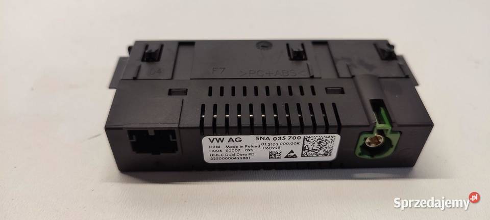 VW TAYRON PORT GNIAZDO USB 5NA035700