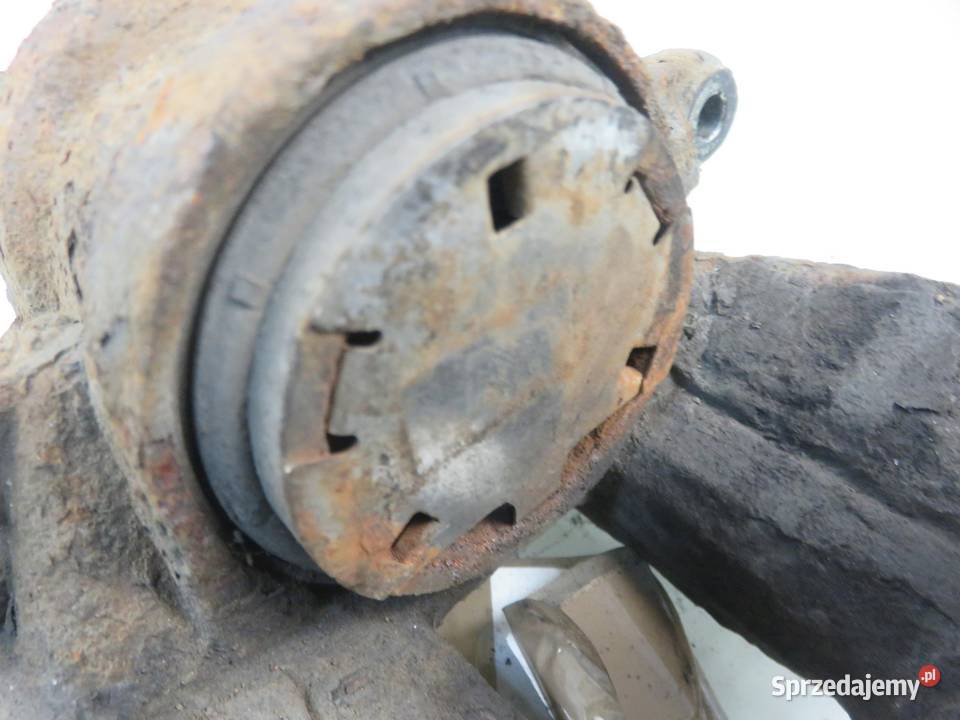 ZACISK LEWY PRZÓD TOYOTA AVENSIS II 20 D4D Zaciski i jarzma