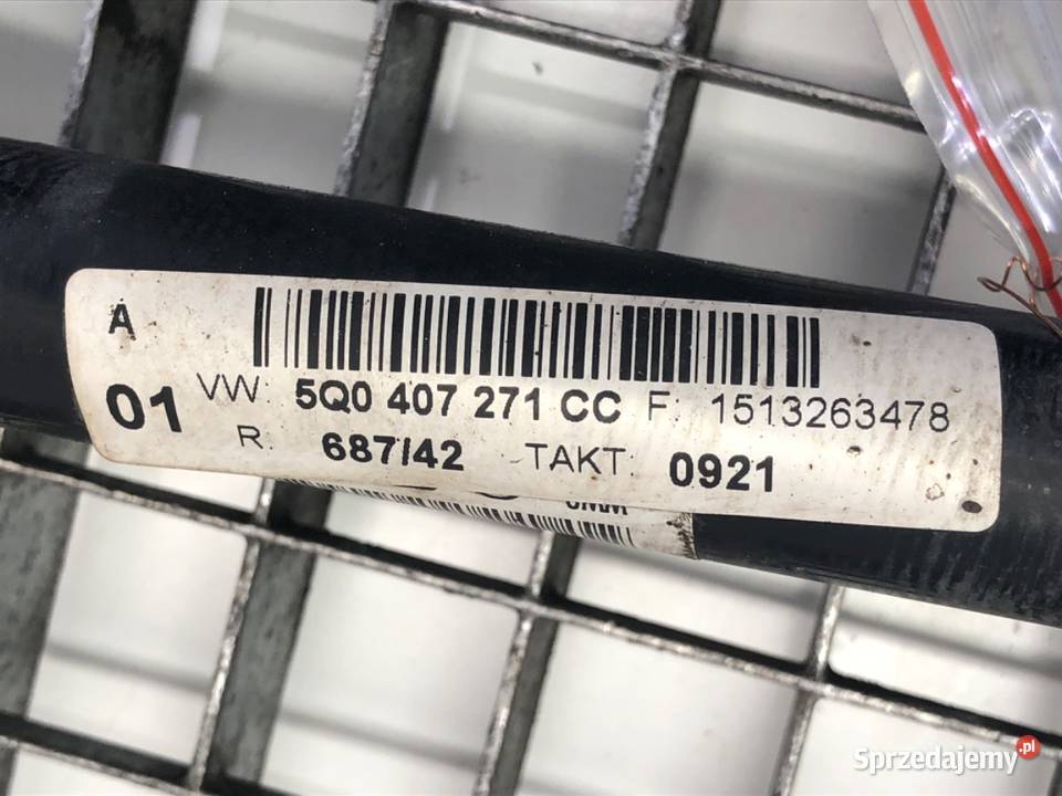 PÓŁOŚ LEWY PRZÓD VW GOLF VII 5Q0407271CC 16 90 osobowe podkarpackie sprzedam