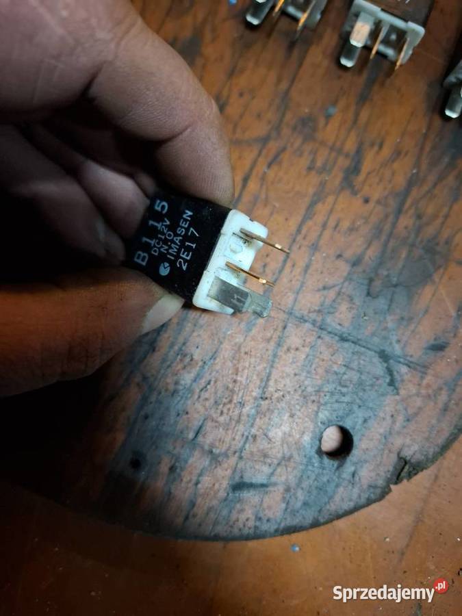 Przekaźnik wielofunkcyjny IMASEN B115 2E17 DC12V Przyborów