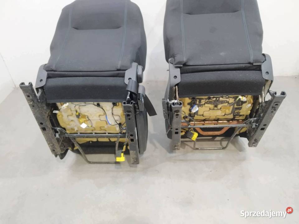 FOTELE LEWY PRAWY PRZÓD KPL Citroen C3 III sprzedam
