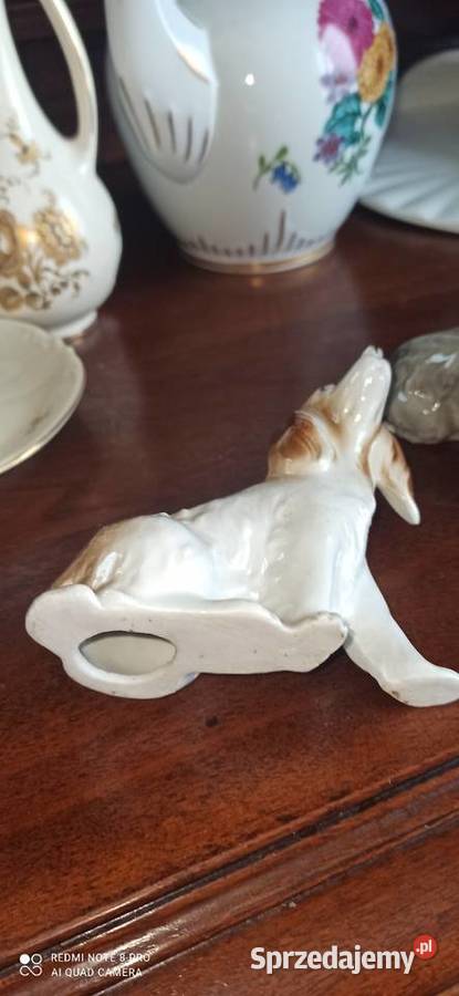 Piesek Figurka porcelanowa Śliczna bez sygnatur Gdańsk