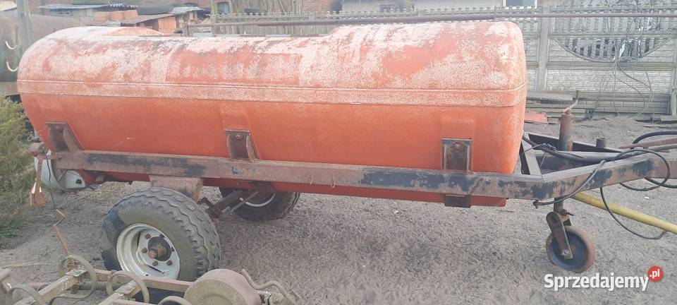 Beczkowóz bauer 3000 l Woźniki