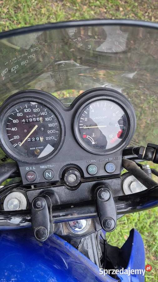 Honda CB 500 garażowany