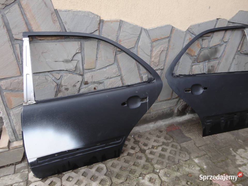 mercedes w 210 drzwi blotnik lusterka listwy Rok produkcji 2002 Nowy Targ