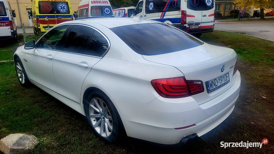 Piękne BMW F10 528i światła LED Nasielsk
