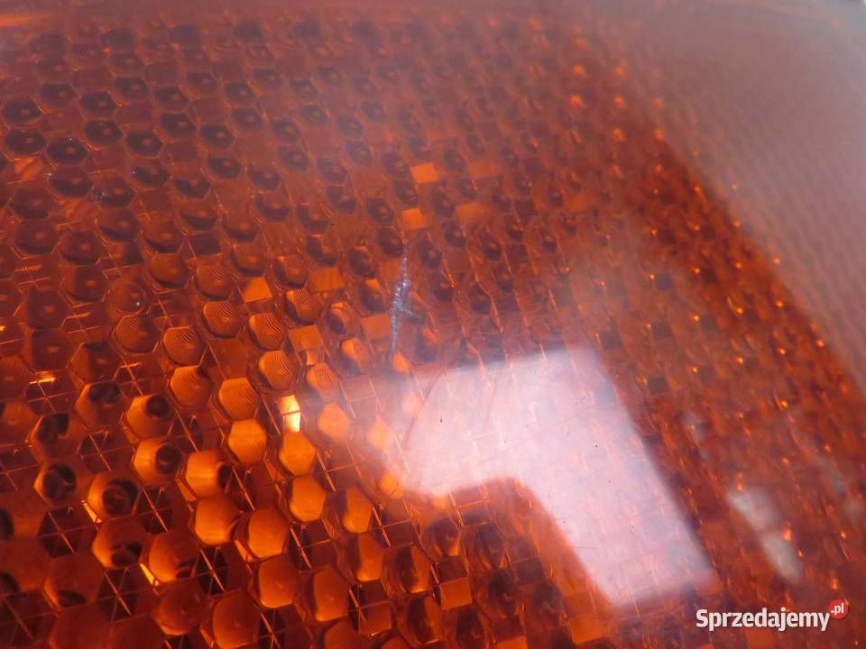 LAMPA LEWA TYLNA AUDI A4 B6 8E0945095