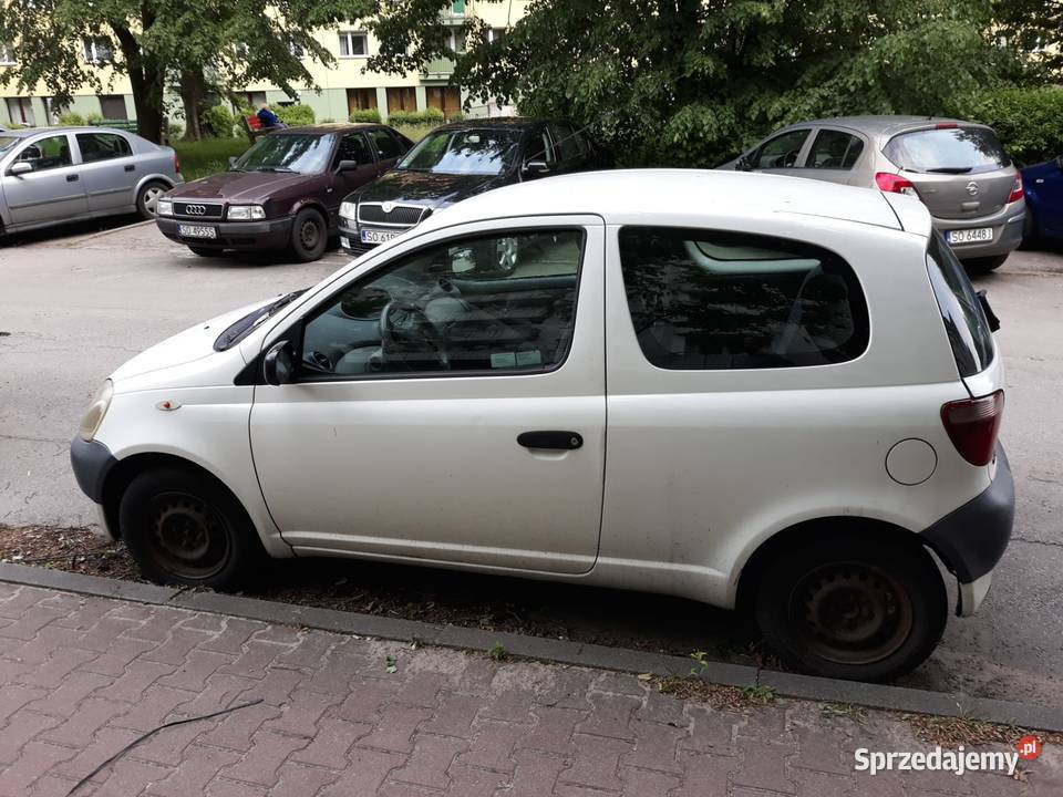 Toyota Yaris bez przeglądu Rok produkcji 2002 Sosnowiec