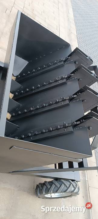 Sadzarka dymka cebula czosnek bób warzywa Kutno