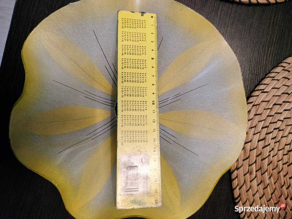 Szklany żółty klosz prl Choszczno