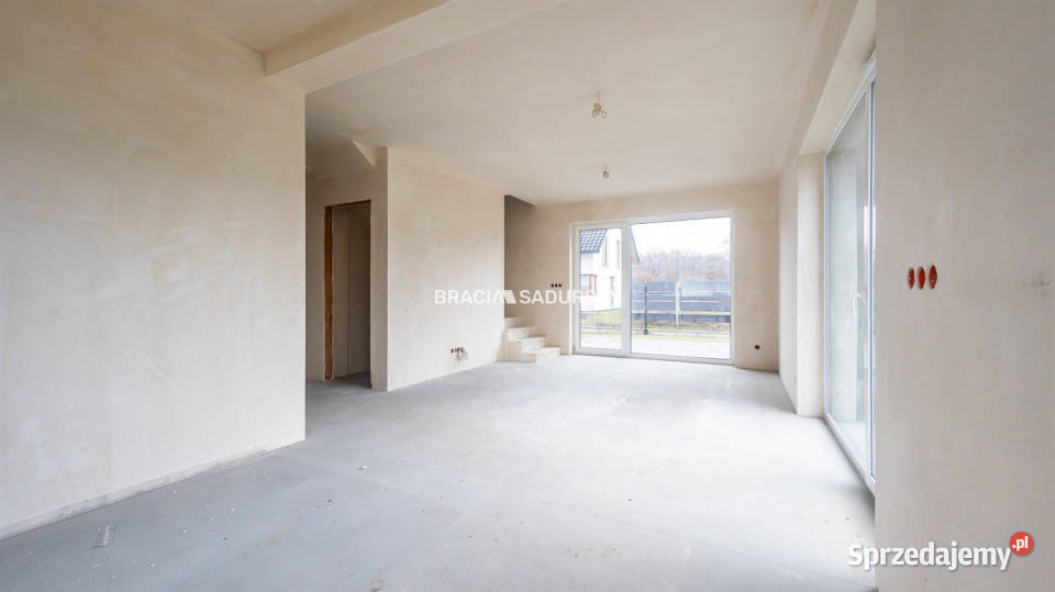 Dom wolnostojący 10142m2 Zagacie Skowronki