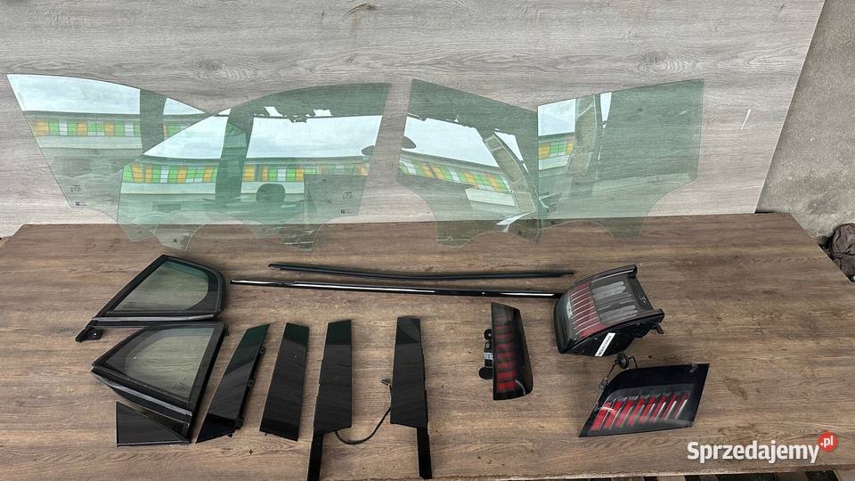 VOLVO EX30 ZAŚLEPKA DRZWI PRZEDNICH LEWA KLUCZYK Gorzów Wielkopolski