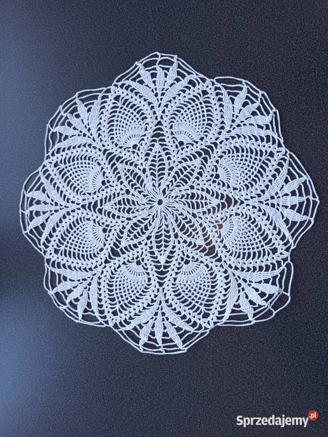 serwetka szydełkowa serweta misterne rękodzieło