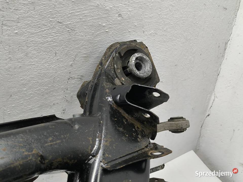 SANKI WÓZEK BELKA TYŁ MERCEDES ECLASA W212 22CDI