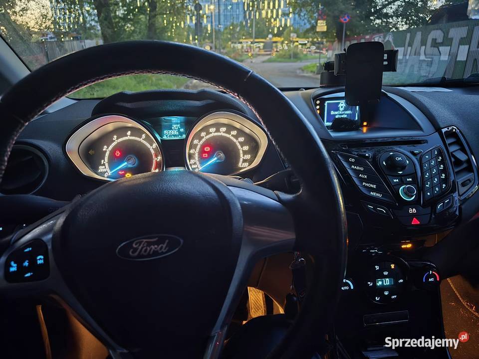 Ford Fiesta MK7 10 EcoBoost Platinium X 2012 r benzyna Warszawa sprzedam